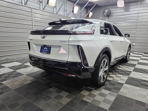 Used 2024 Cadillac Lyriq Tech w/ Driver Assist Package AWD/4WD image 5