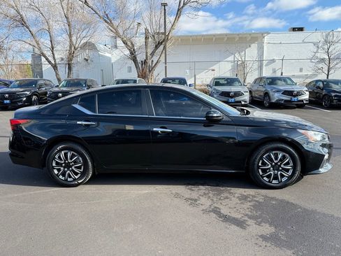 Used 2020 Nissan Altima 2.5 S image 3