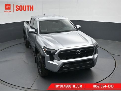 Used 2025 Toyota Tacoma TRD Off-Road w/ TRD Off Road Upgrade Package image 45