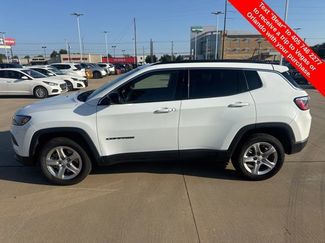 Used 2024 Jeep Compass Latitude video 2
