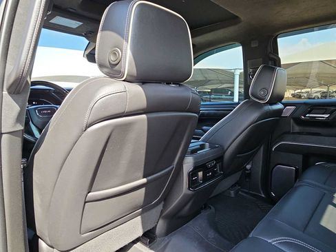 Used 2023 GMC Sierra 1500 AT4X w/ AT4X AEV Edition AWD/4WD image 16