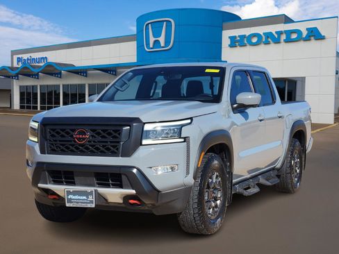 Used 2023 Nissan Frontier Pro-X w/ Pro-X Premium Package image 2