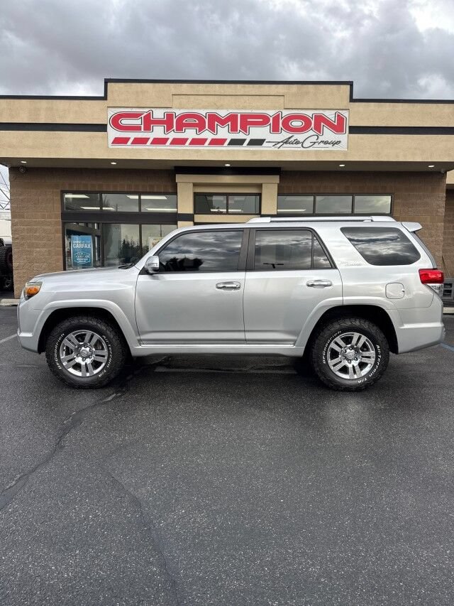 Used 2012 Toyota 4Runner Limited AWD/4WD image 19