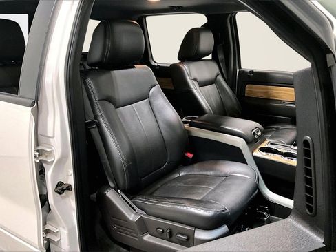 Used 2011 Ford F150 Lariat w/ Lariat Chrome Pkg image 29