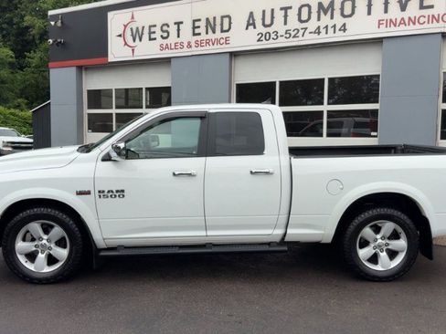 Used 2018 RAM 1500 SLT AWD/4WD image 8
