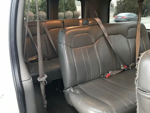 Used 2022 Chevrolet Express 2500 LS image 34