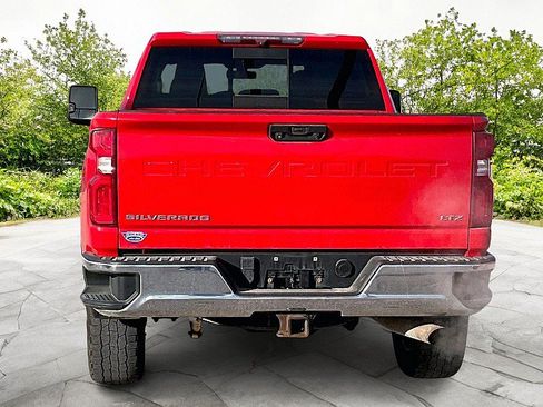 Used 2020 Chevrolet Silverado 2500 LTZ AWD/4WD image 5