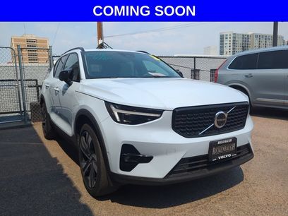 Used 2024 Volvo XC40 B5 Ultimate w/ Protection Package Premier