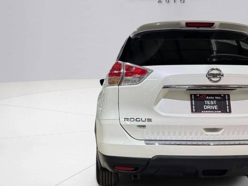 Used 2016 Nissan Rogue SV FWD image 17