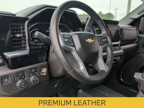 Used 2024 Chevrolet Silverado 2500 LT image 13