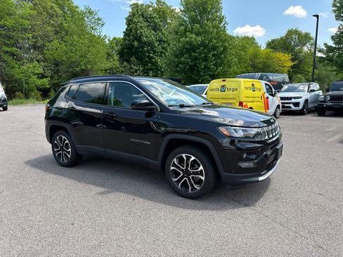 Used 2022 Jeep Compass Limited AWD/4WD image 2