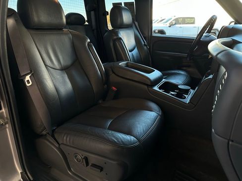 Used 2006 GMC Sierra 1500 SLT w/ Onstar Plus Package image 17