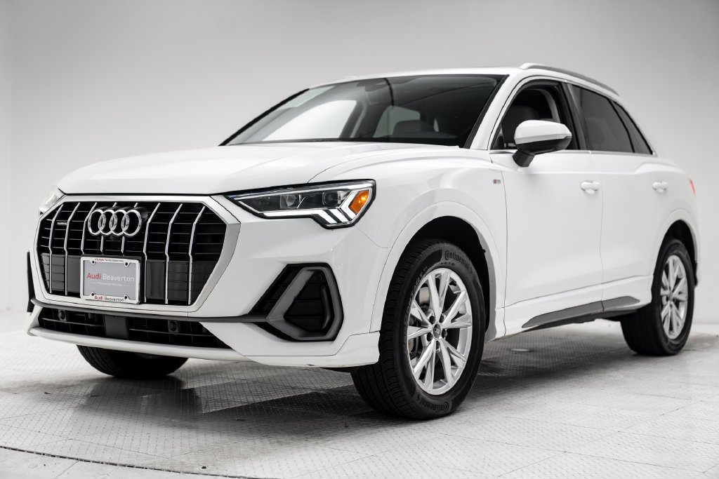 Used 2023 Audi Q3 2.0T Premium Plus w/ Premium Plus Package AWD/4WD image 34