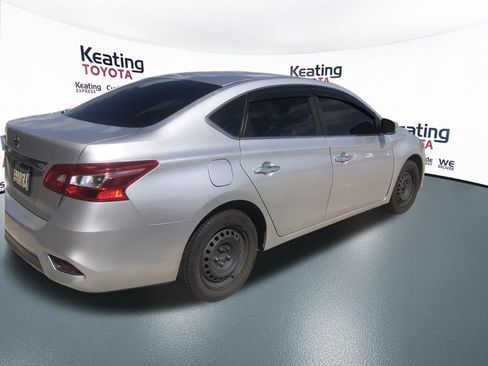 Used 2018 Nissan Sentra S FWD image 3