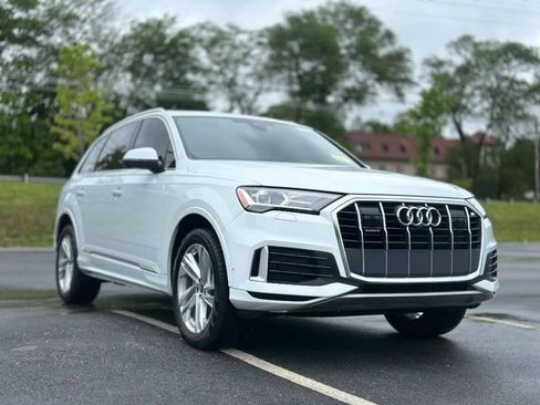 Used 2023 Audi Q7 2.0T Premium w/ Convenience Package AWD/4WD image 9