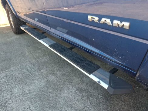 Used 2019 RAM 2500 Laramie AWD/4WD image 6