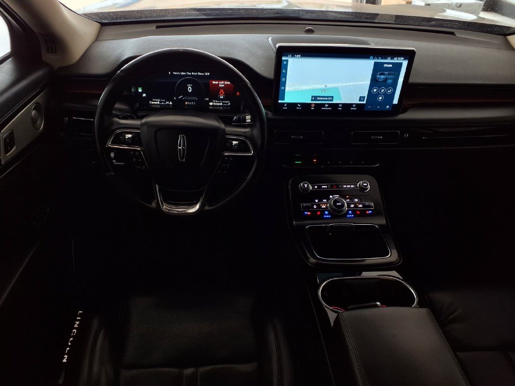 Used 2021 Lincoln Nautilus Reserve w/ Equipment Group 202A AWD/4WD image 13