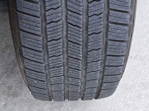 Used 2021 Chevrolet Tahoe Z71 w/ Rear Media and Nav Package image 13