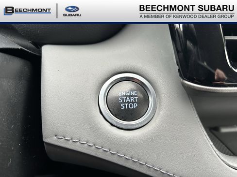 Used 2021 Toyota Highlander L image 16