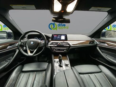 Used 2017 BMW 530i xDrive AWD/4WD image 29
