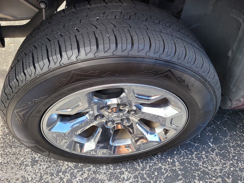 Used 2023 RAM 1500 Big Horn RWD image 9