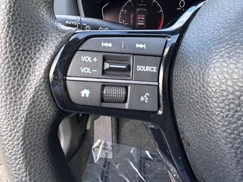 Certified 2025 Honda Civic LX image 24