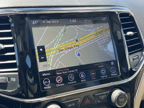 Used 2020 Jeep Grand Cherokee Limited w/ Premium Lighting Group RWD image 15