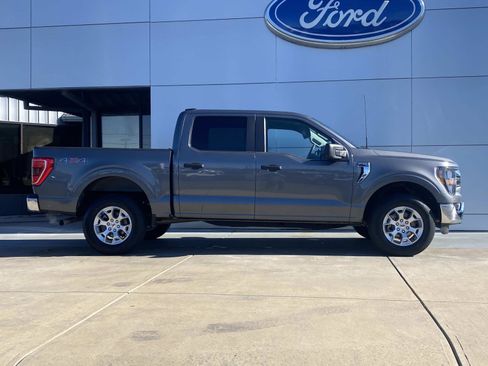 Used 2023 Ford F150 XLT image 3