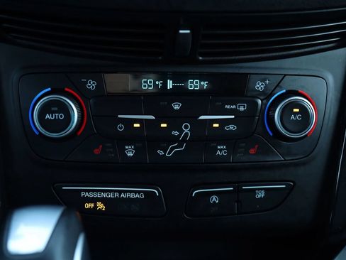 Used 2019 Ford Escape SE AWD/4WD image 21