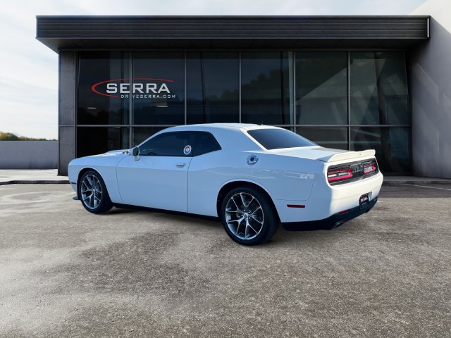 Used 2022 Dodge Challenger GT RWD image 3