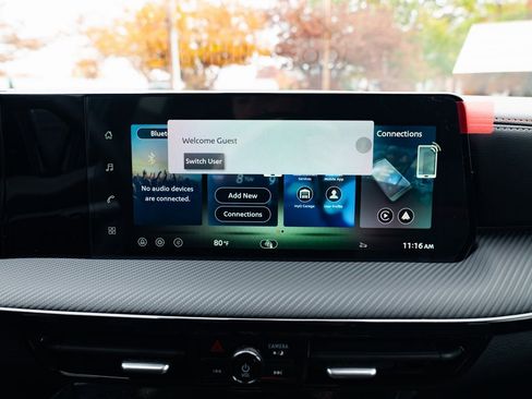 New 2026 Nissan Kicks SR image 14