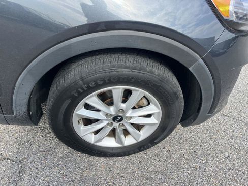 Used 2020 Kia Sorento LX w/ LX I4 Convenience Package FWD image 9