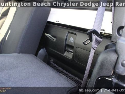 Used 2022 Jeep Gladiator Sport image 48