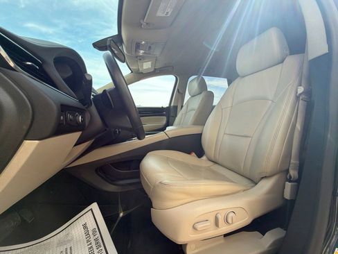 Used 2020 Buick Enclave Essence AWD/4WD image 14