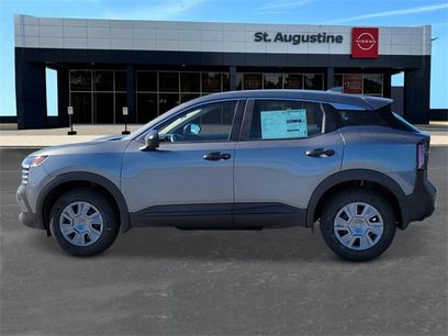 New 2025 Nissan Kicks S w/ Charging Package