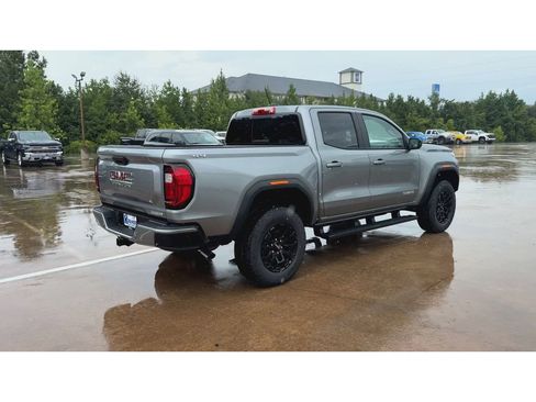 New 2026 GMC Canyon Elevation w/ Convenience Package image 8