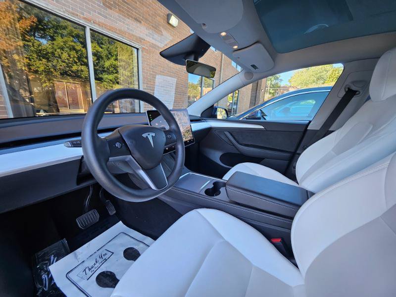 Used 2023 Tesla Model Y Long Range AWD/4WD image 38