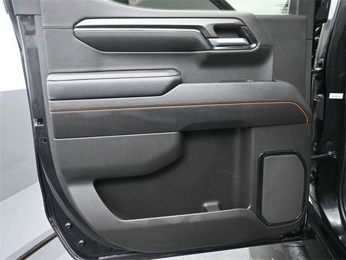 Used 2022 GMC Sierra 1500 AT4 w/ Technology Package image 14