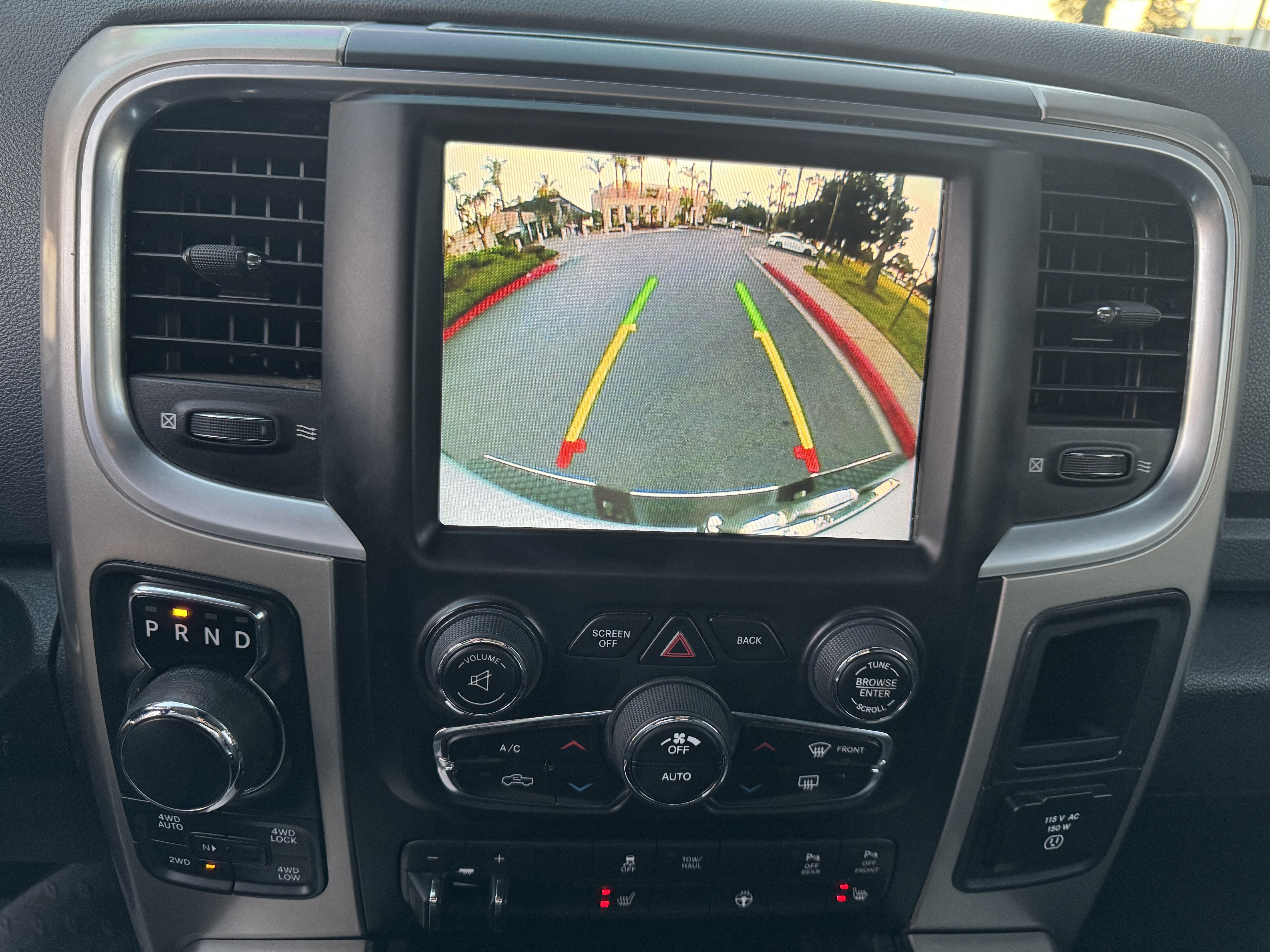 Used 2015 RAM 1500 Big Horn AWD/4WD image 18