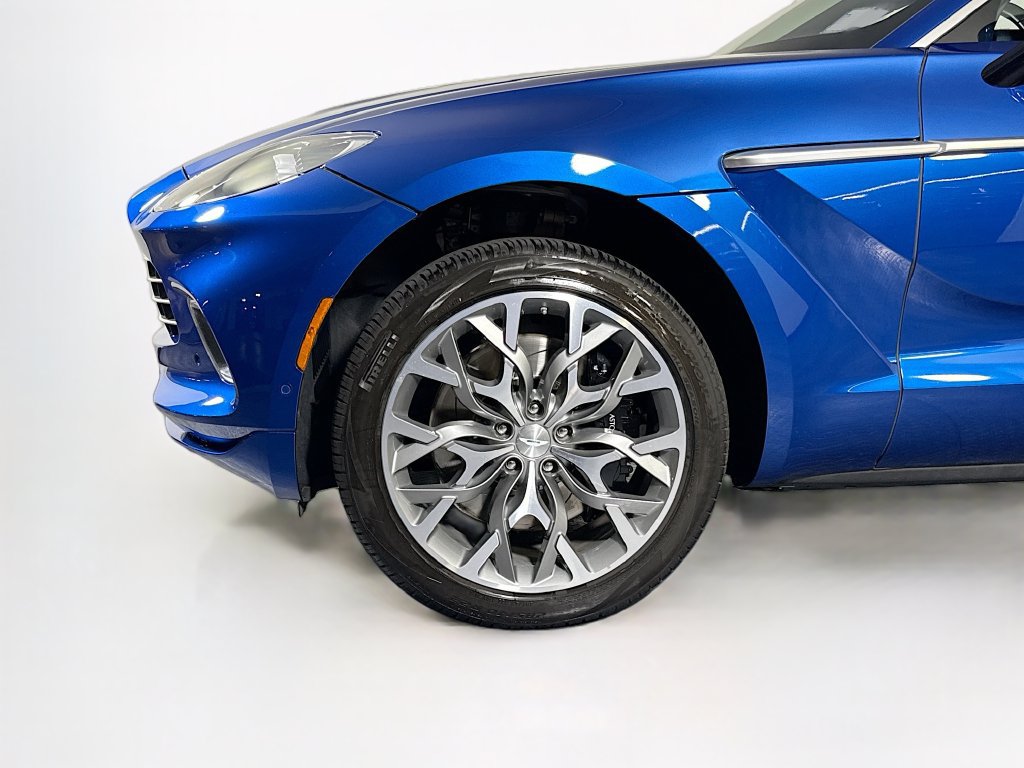 Used 2023 Aston Martin DBX AWD/4WD image 26