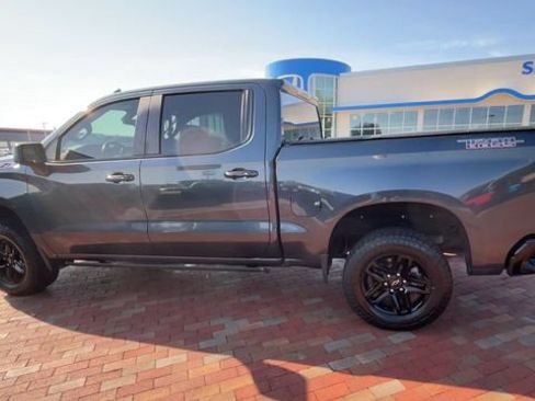 Used 2019 Chevrolet Silverado 1500 LT Trail Boss w/ Convenience Package AWD/4WD image 7