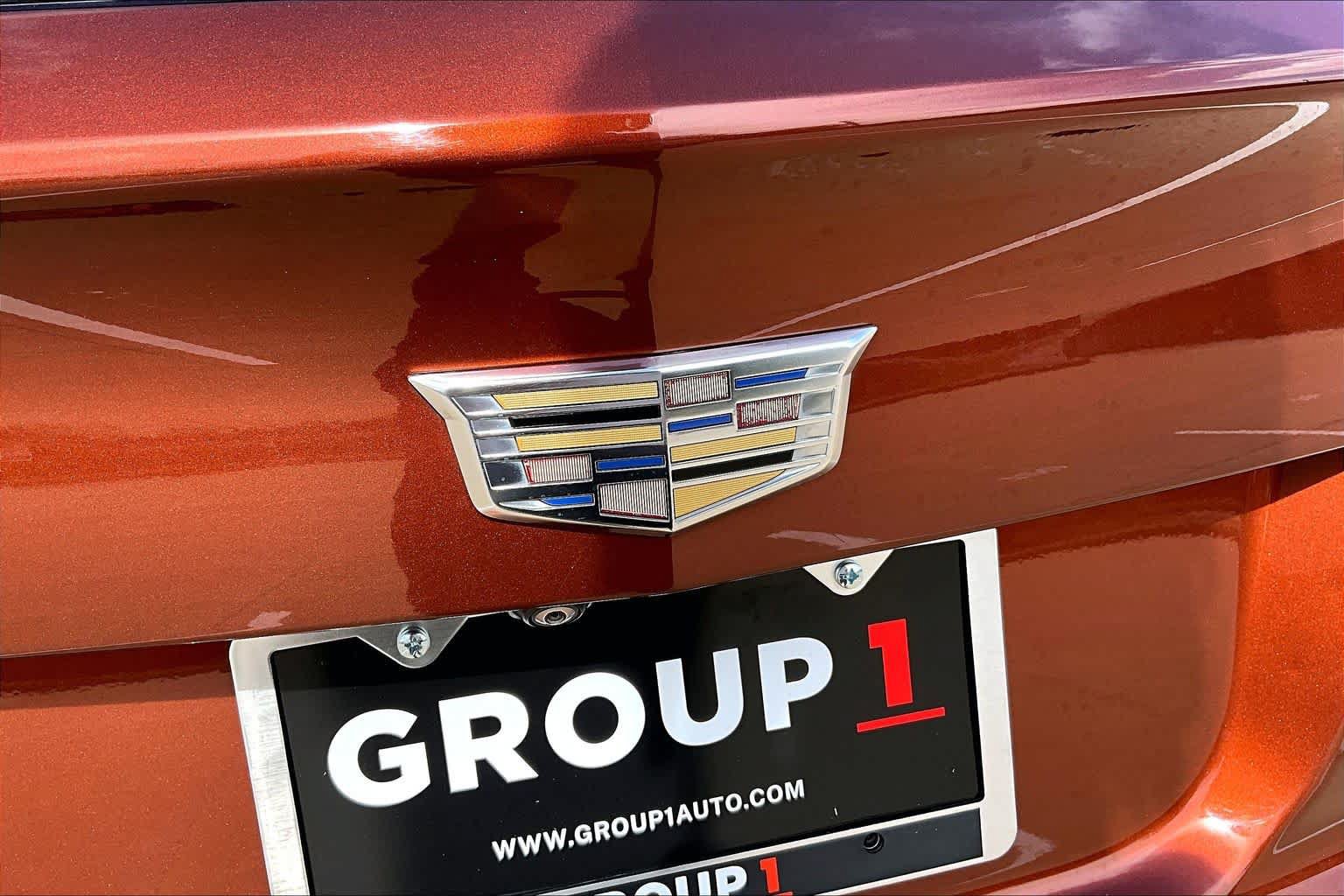 Used 2019 Cadillac XT4 Premium Luxury w/ Enhanced Visibility Package FWD image 10