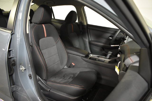 Certified 2025 Nissan Sentra SR FWD image 32