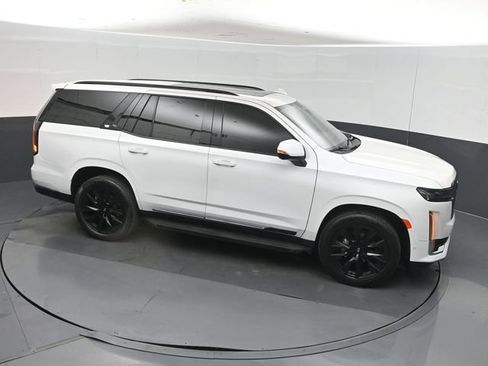 Used 2021 Cadillac Escalade Sport w/ LPO, Illumination Package AWD/4WD image 44
