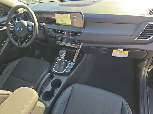 New 2026 Kia Seltos EX image 13