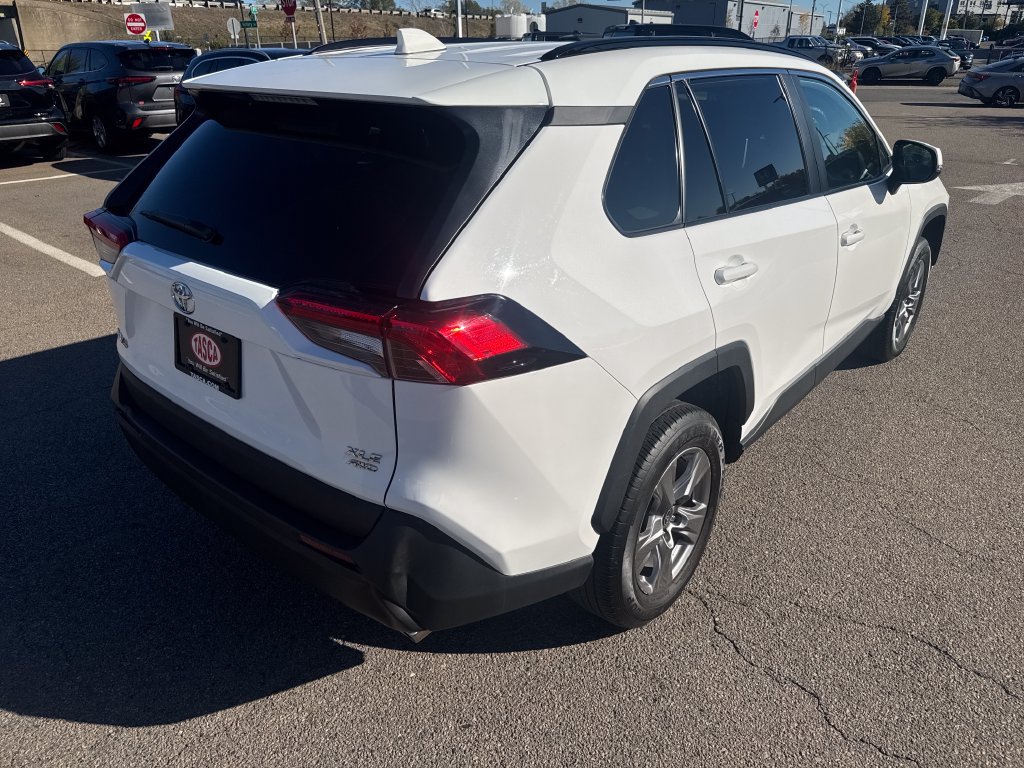 Used 2024 Toyota RAV4 XLE w/ Convenience Package AWD/4WD image 9