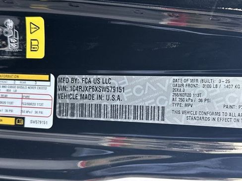 Certified 2025 Jeep Wrangler Unlimited Sahara w/ Safety Group image 32