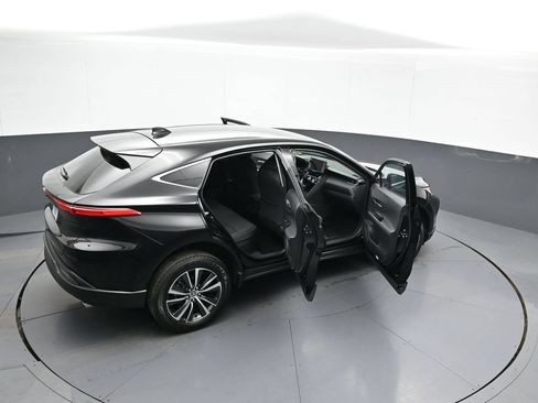 Used 2024 Toyota Venza LE AWD/4WD image 44