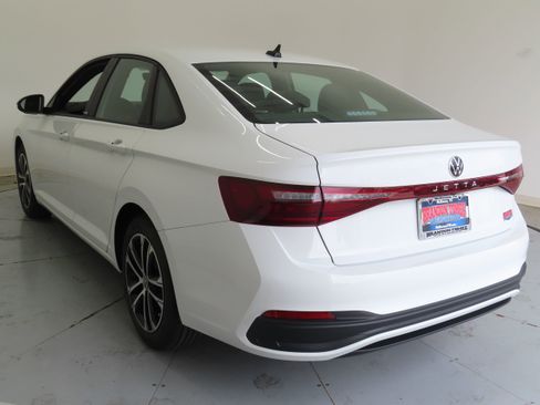 New 2026 Volkswagen Jetta Sport image 7