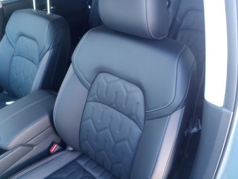 New 2026 Nissan Pathfinder Platinum w/ Cargo Package image 9